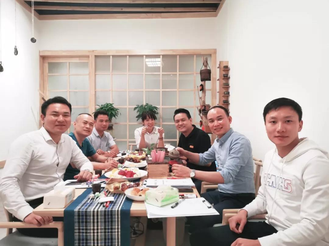 工程、材料中心管理層“裸心會(huì)”丨茶短情長，一場來自心靈的對(duì)話！
